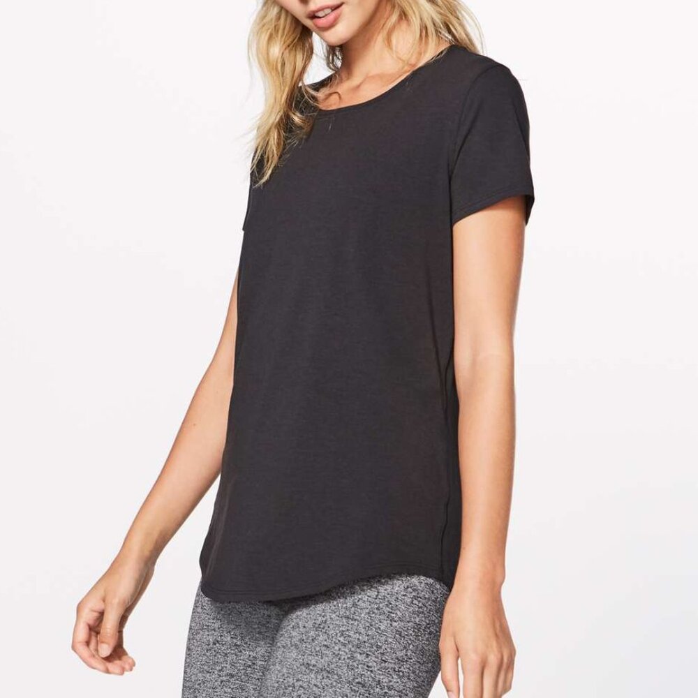 Lululemon Black "Love Crew" Short Sleeve Scoop Neck Tee Shirt 6